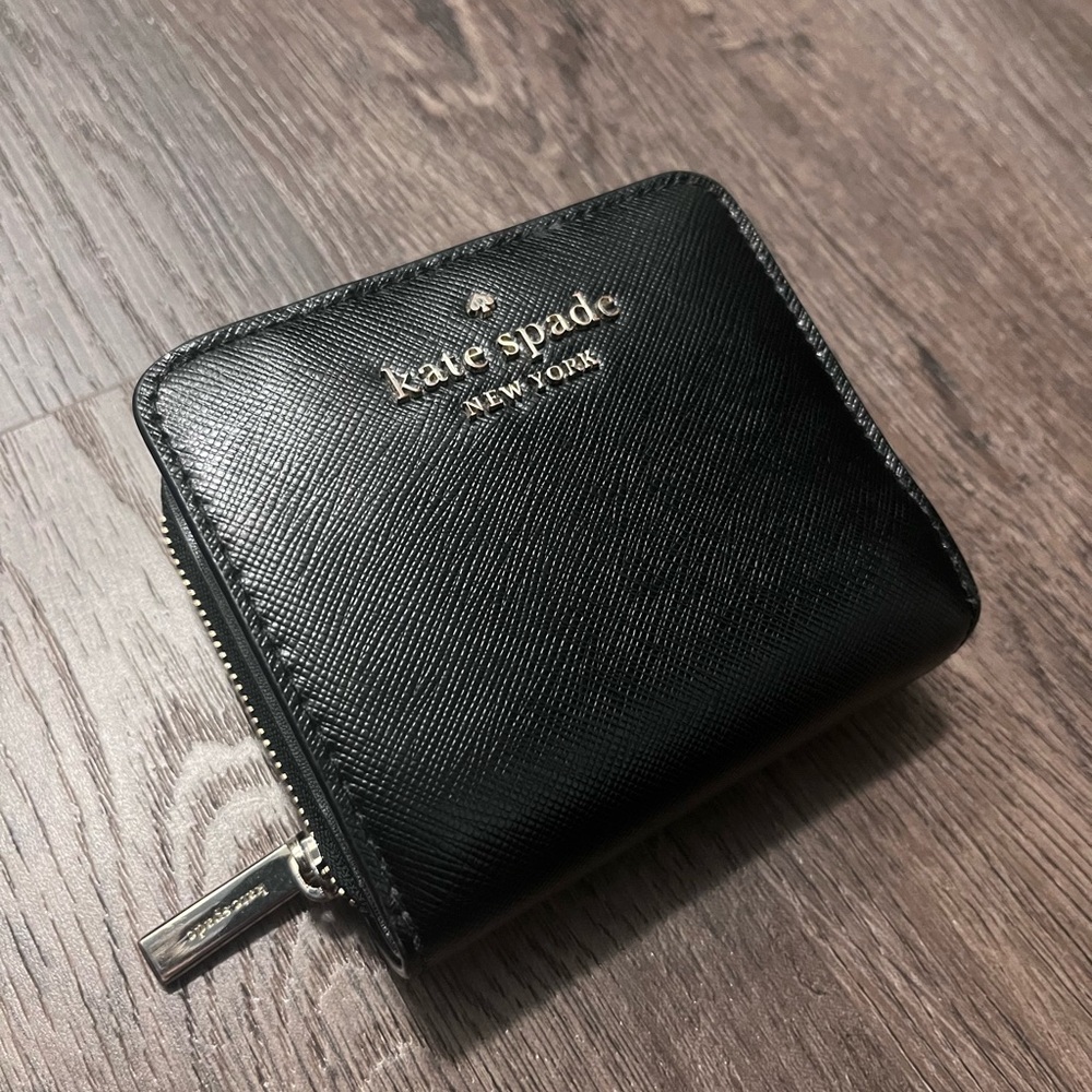 Kate Spade Staci Small Zip Bifold Wallet Saffiano Leather Black
